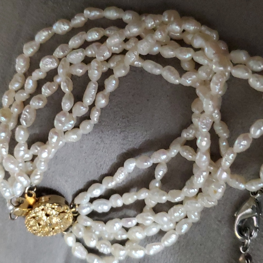 5 Bracelets - Picture 3 of 5